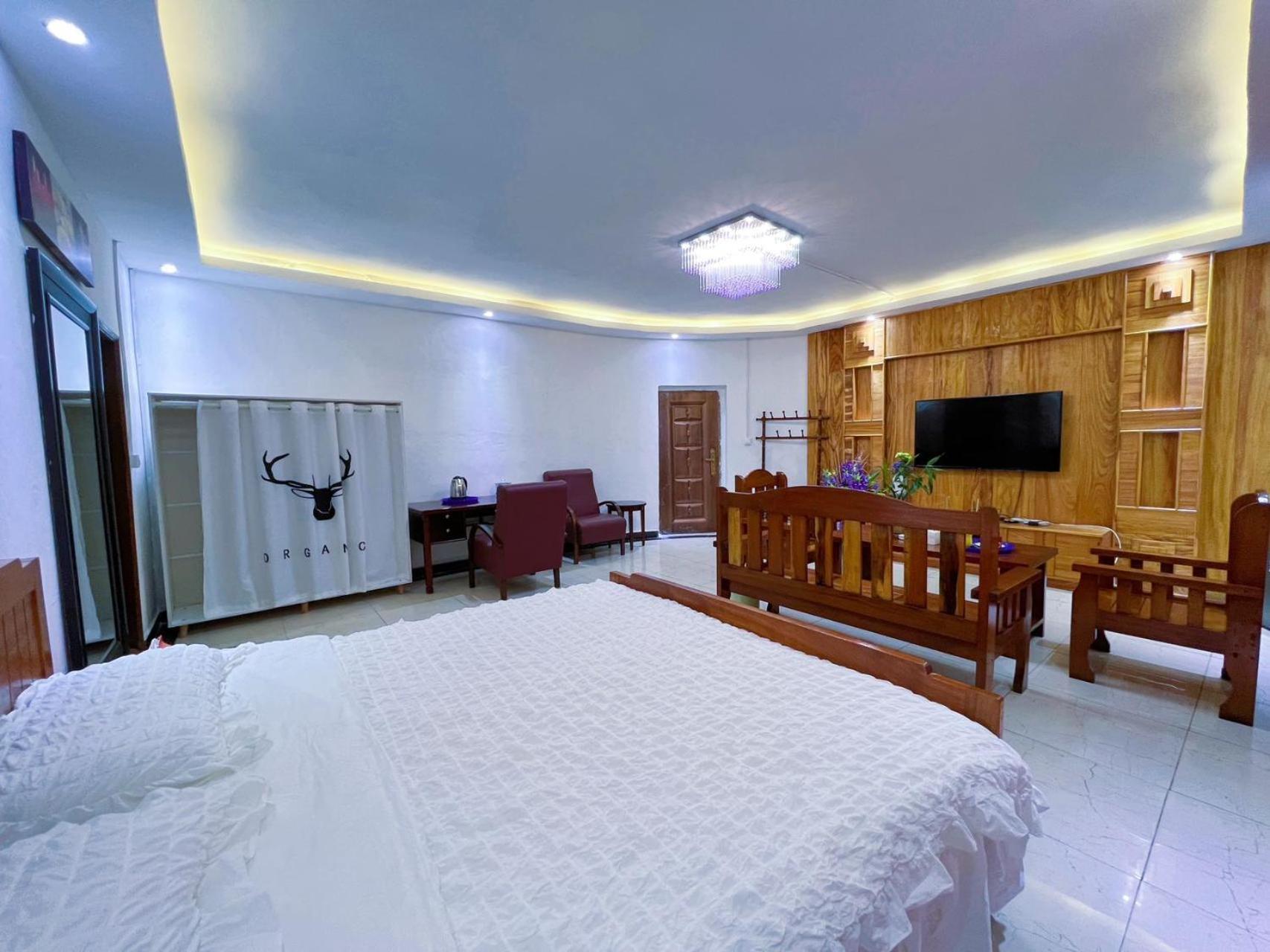 Grand Leone Hotel Freetown Buitenkant foto